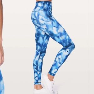 Size 10 Lululemon Wunder under tights